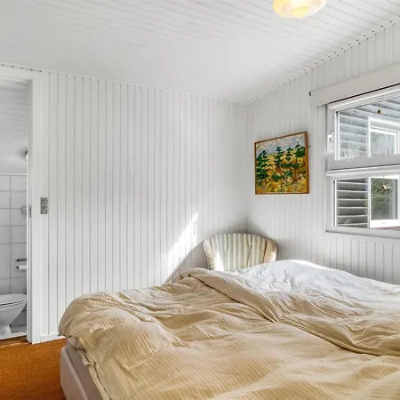 Ineke - 295m From The Sea By Interhome